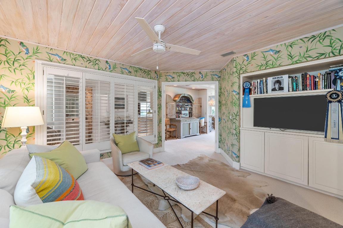 11853 Pebblewood Drive