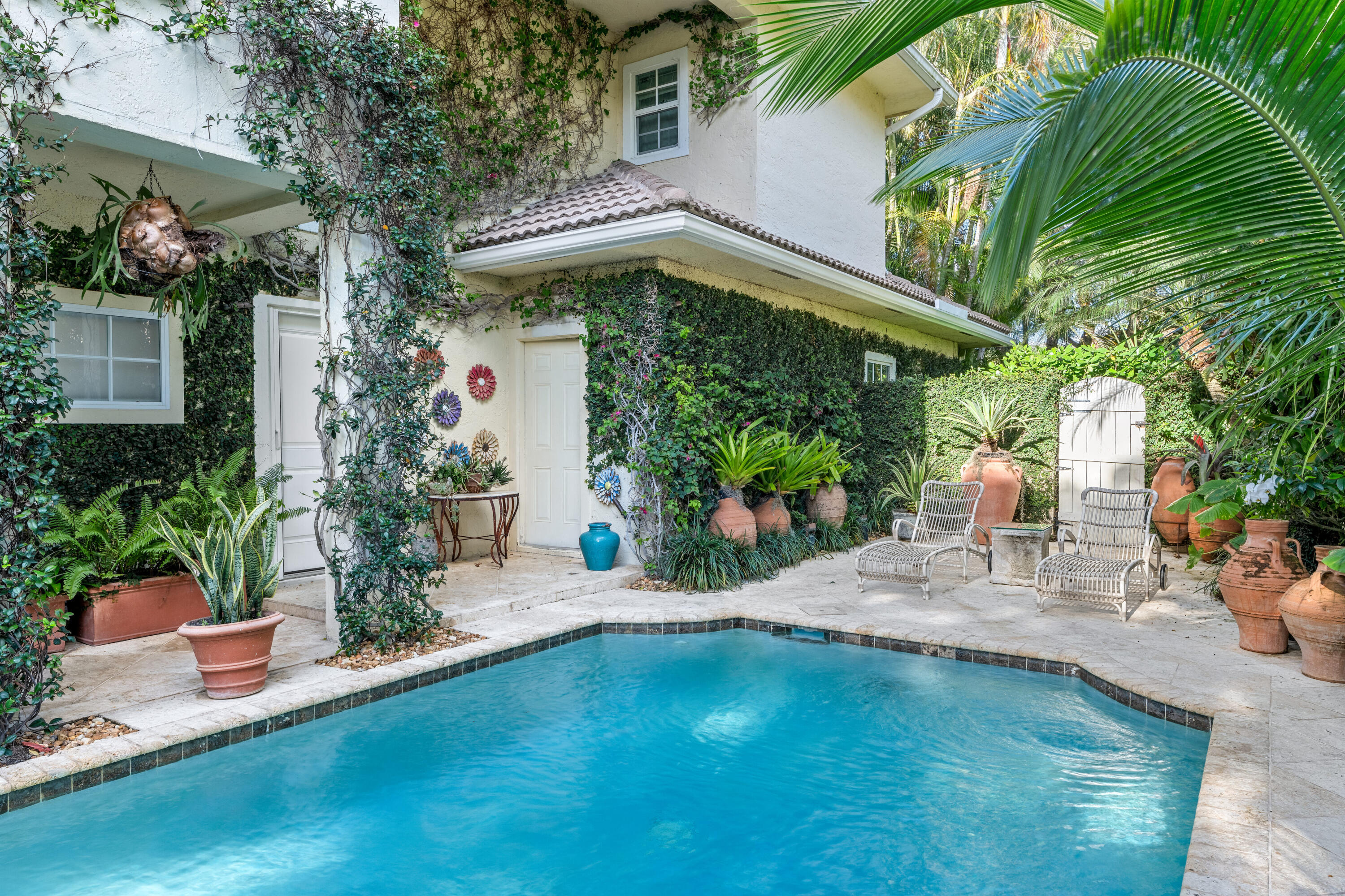 11853 Pebblewood Drive