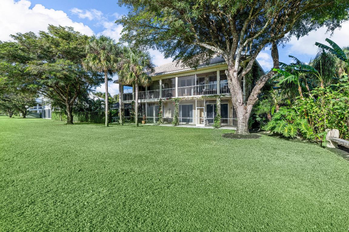 11853 Pebblewood Drive