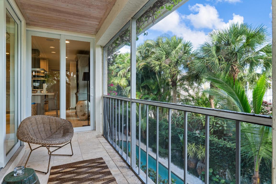 11853 Pebblewood Drive