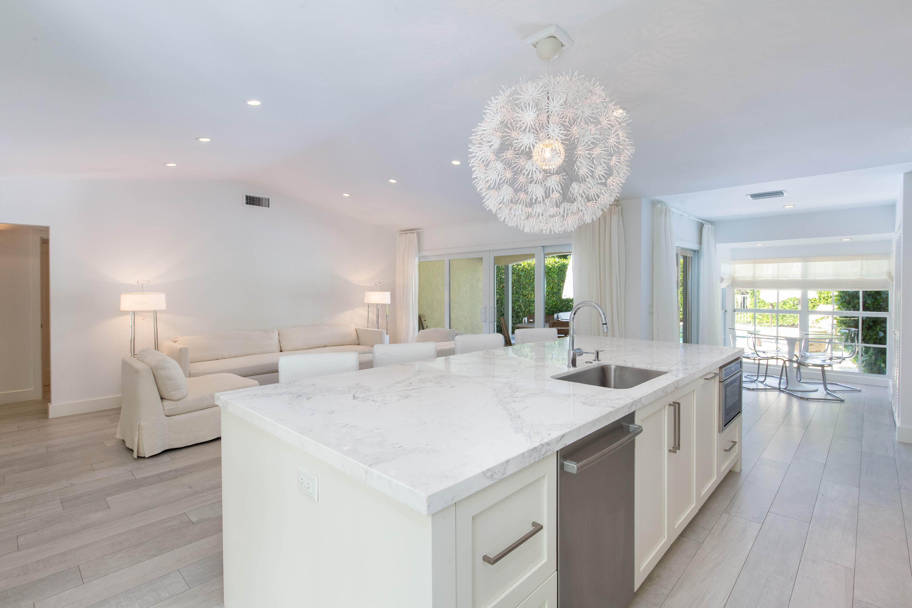 2521 Vista Del Prado Drive