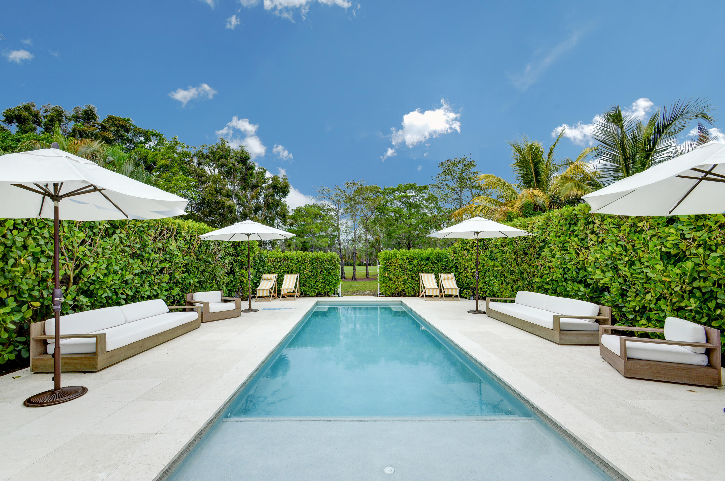 2521 Vista Del Prado Drive