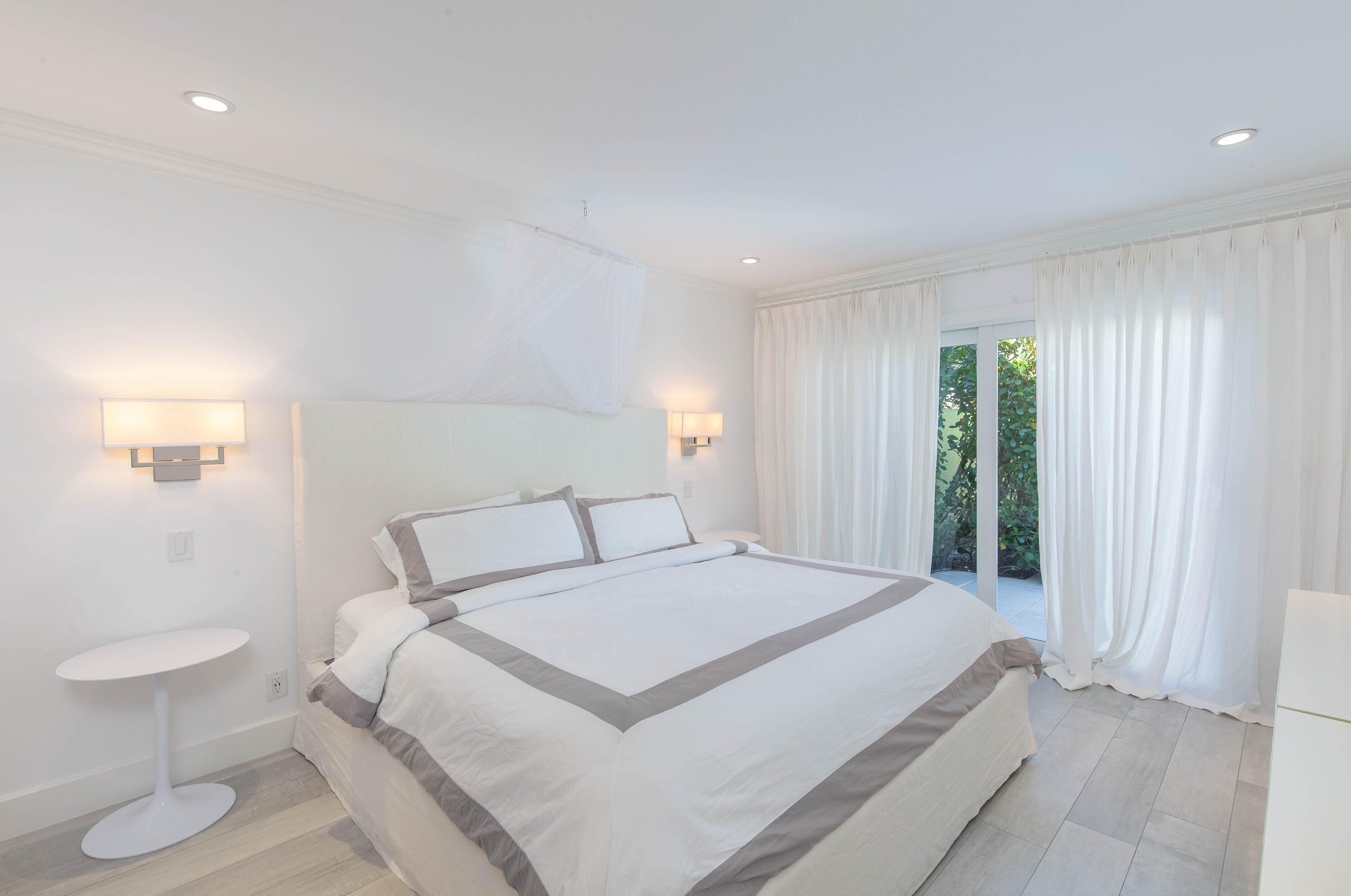 2521 Vista Del Prado Drive