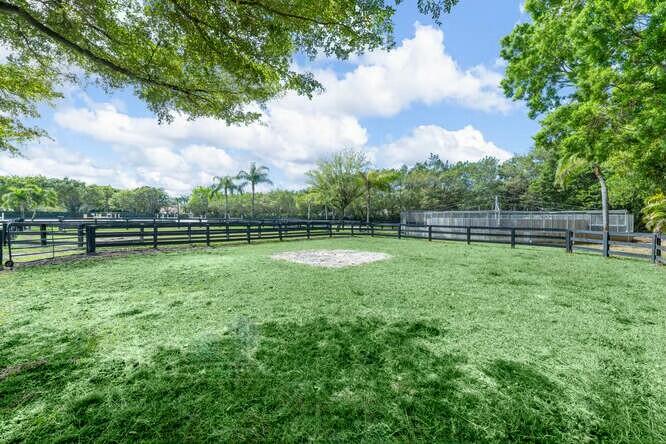 14471 Equestrian Way