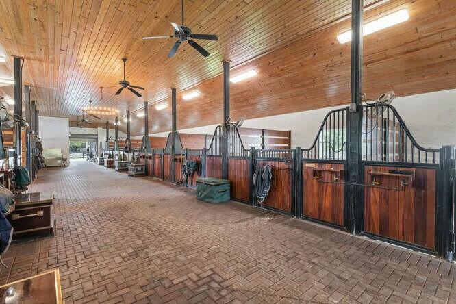 14471 Equestrian Way