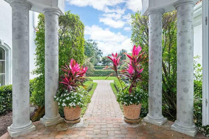 14471 Equestrian Way