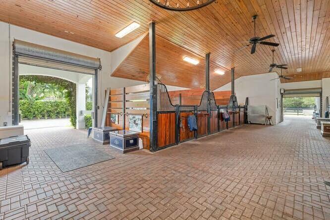 14471 Equestrian Way