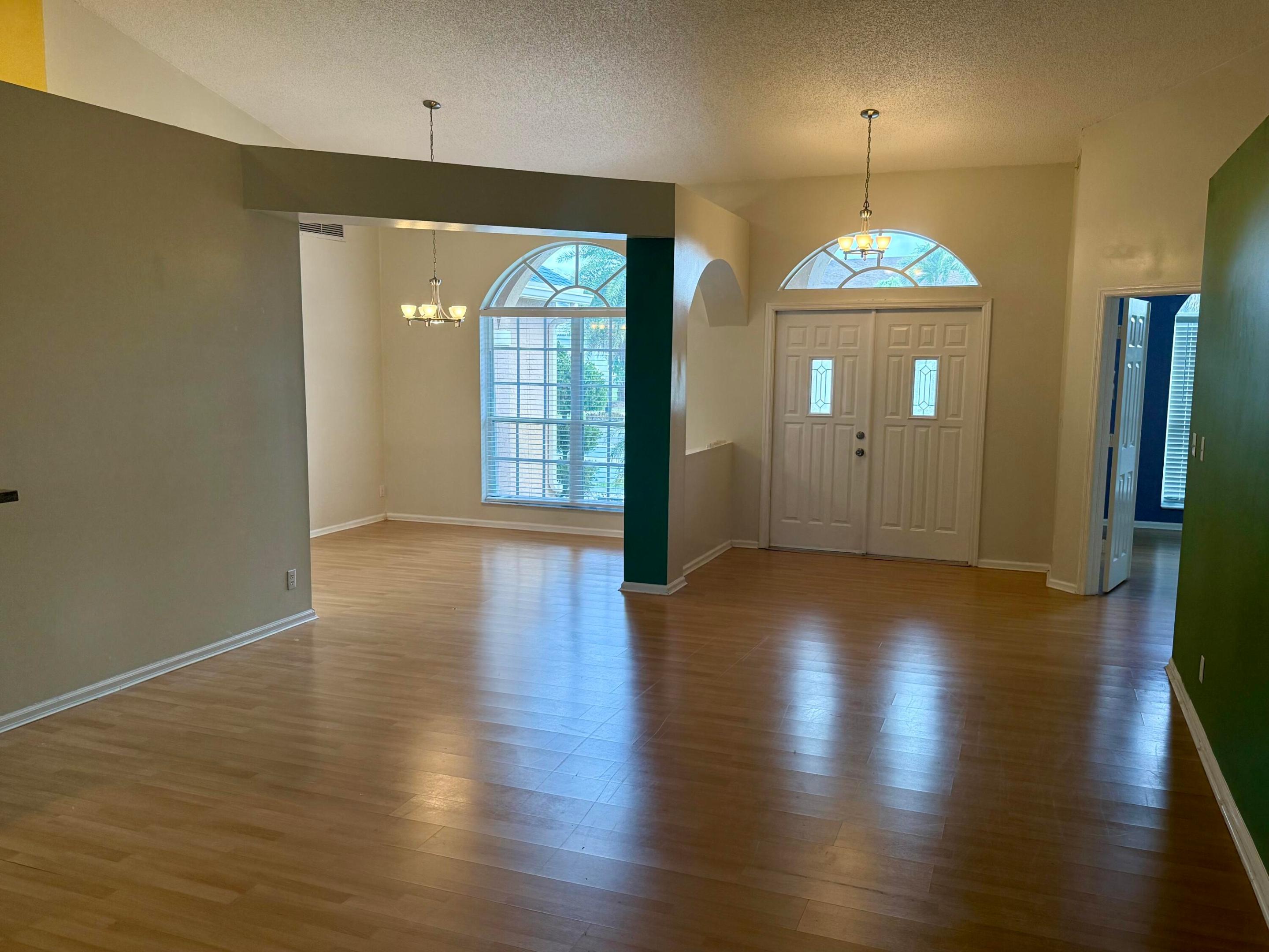 1069 Sweet Briar Place