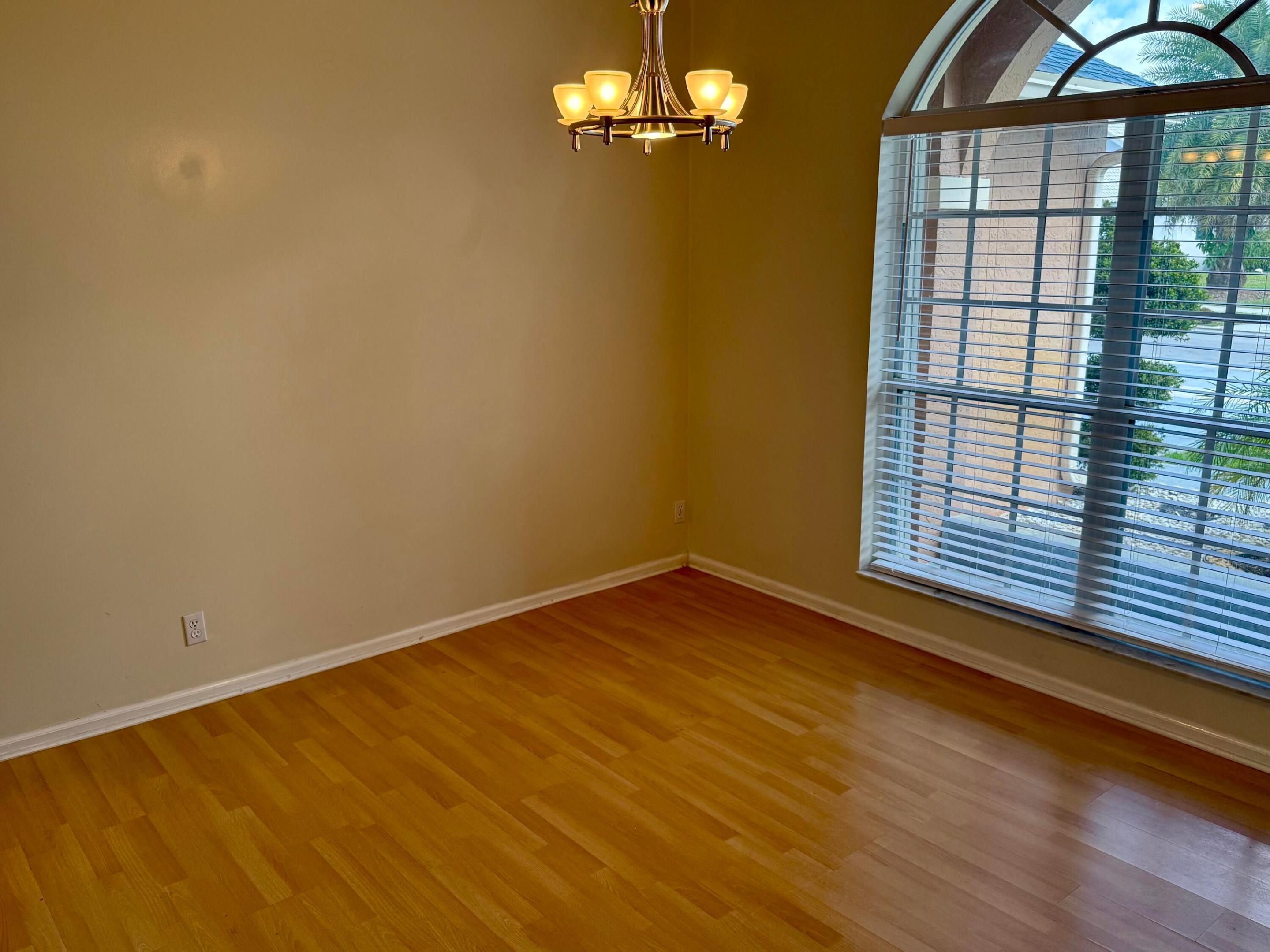 1069 Sweet Briar Place