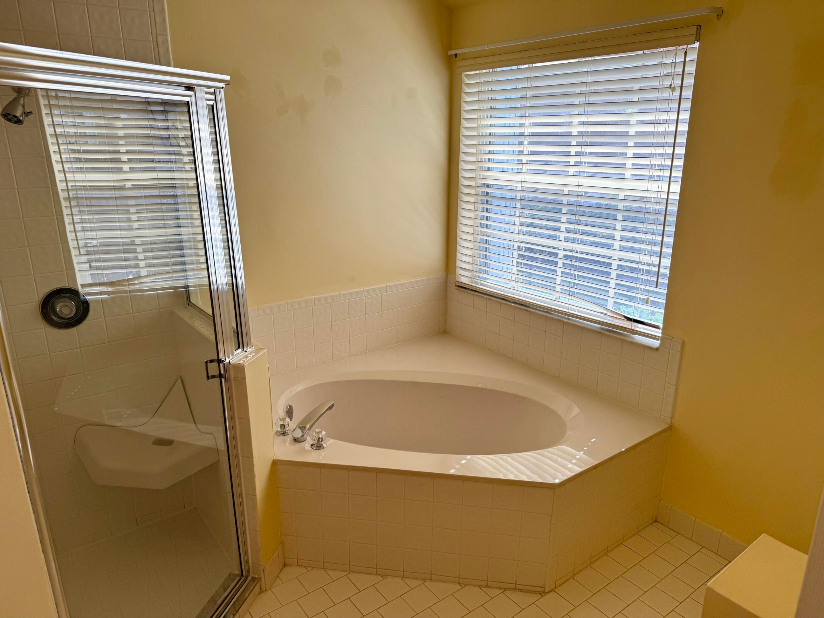 1069 Sweet Briar Place