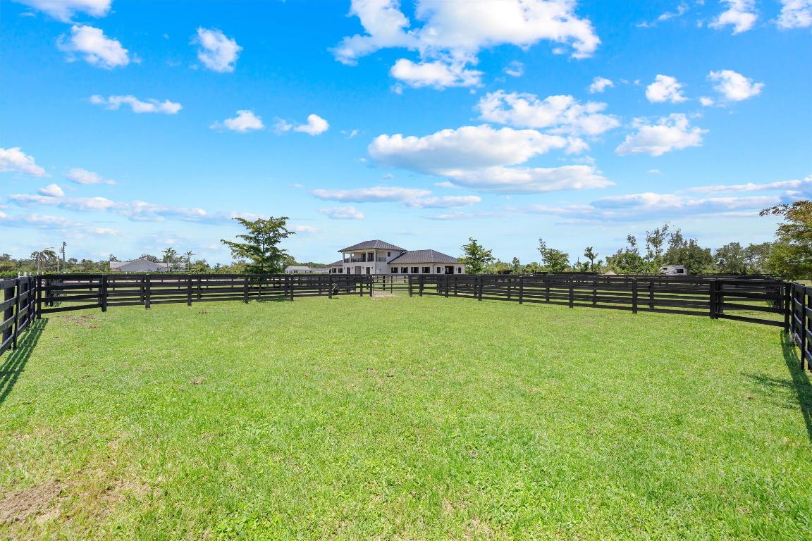 16175 Deer Path Lane Season