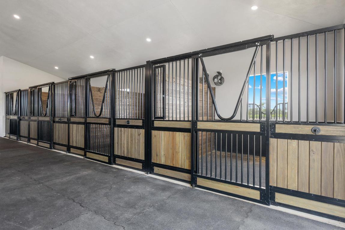 16175 Deer Path Lane Season