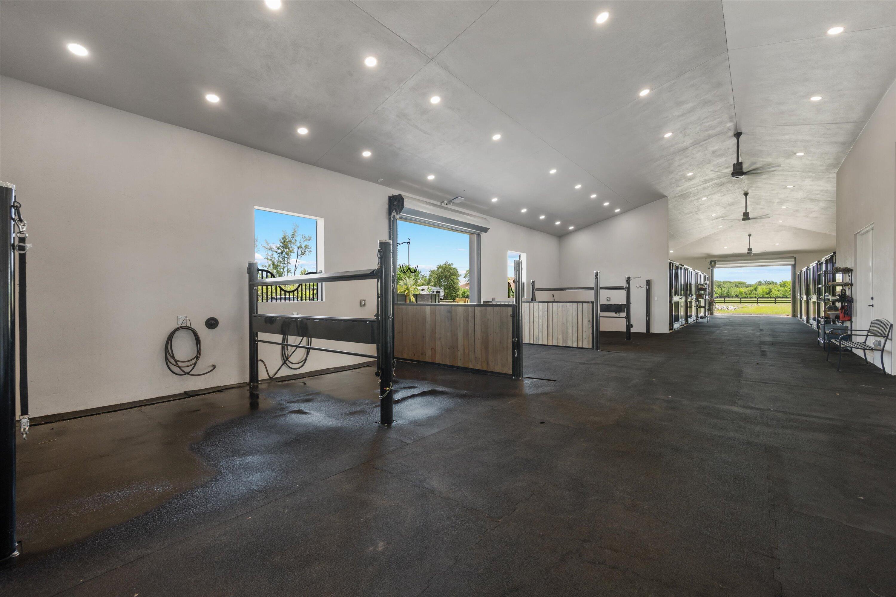 16175 Deer Path Lane Season