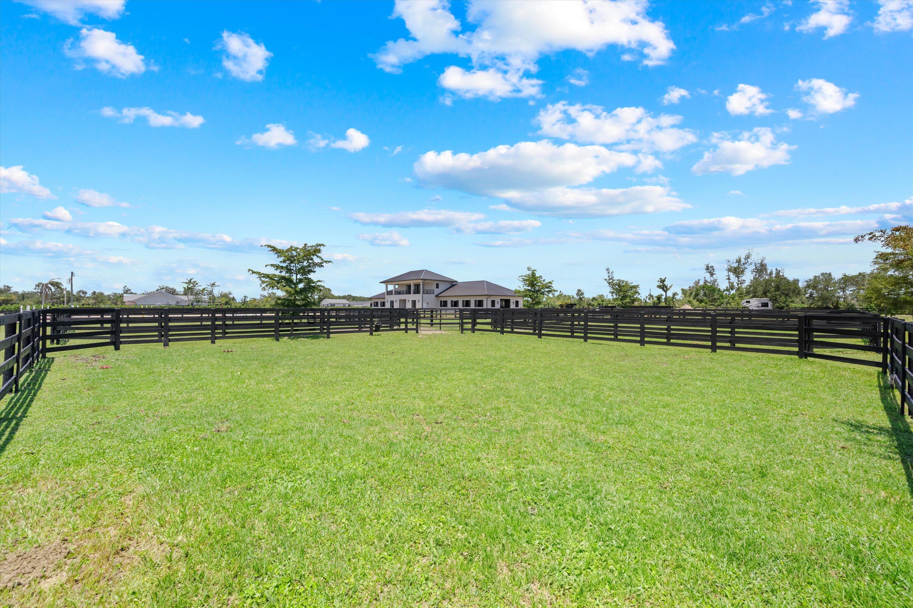 16175 Deer Path Lane Season