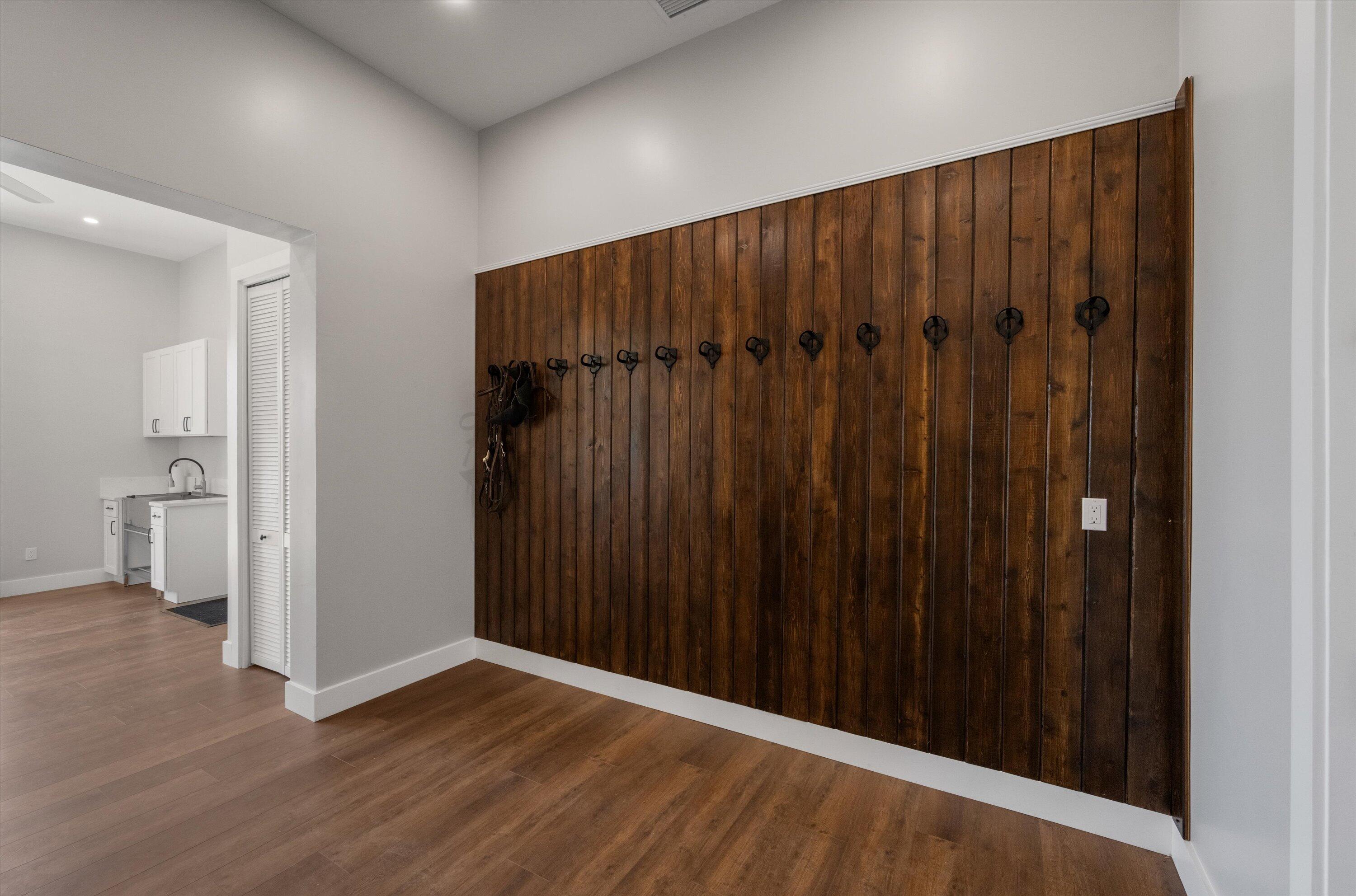 16175 Deer Path Lane Season