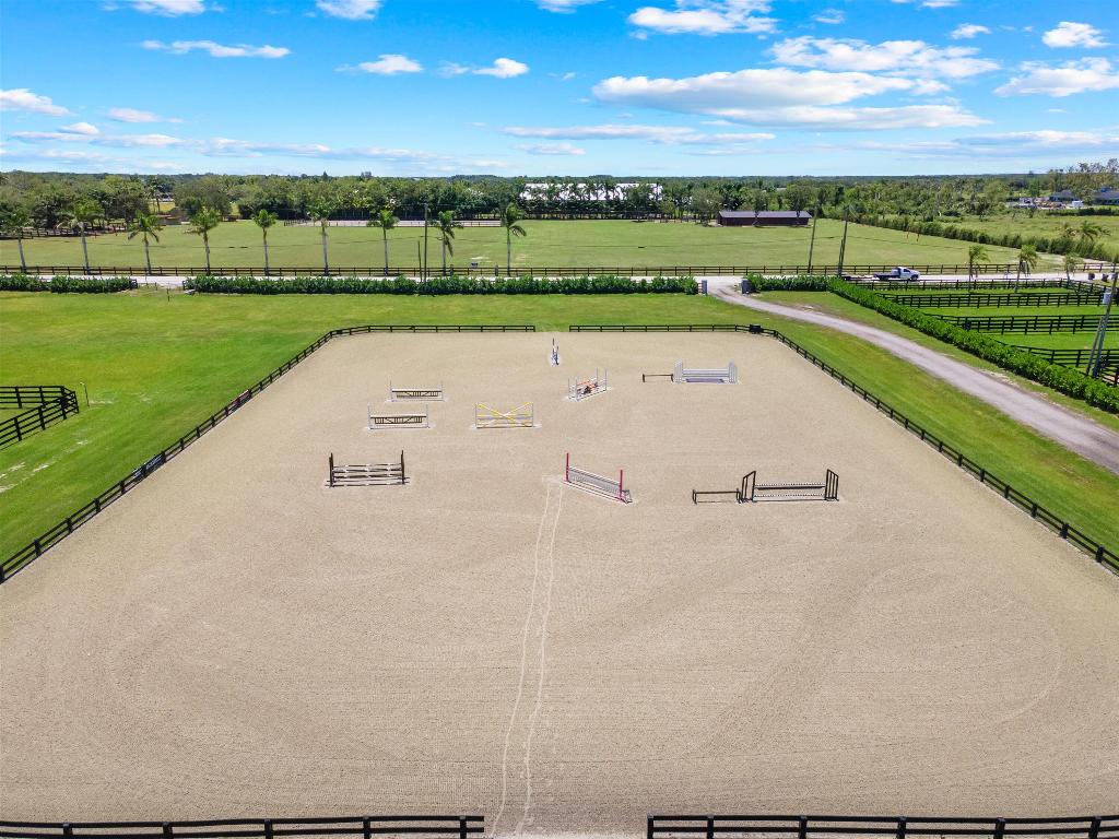 16175 Deer Path Lane Season