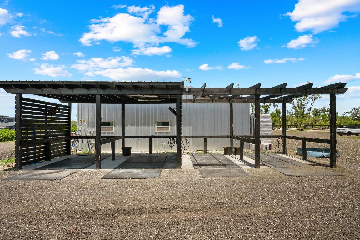 16175 Deer Path Lane Season