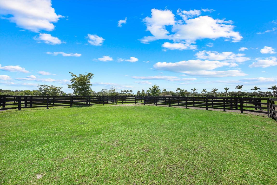 16175 Deer Path Lane Season