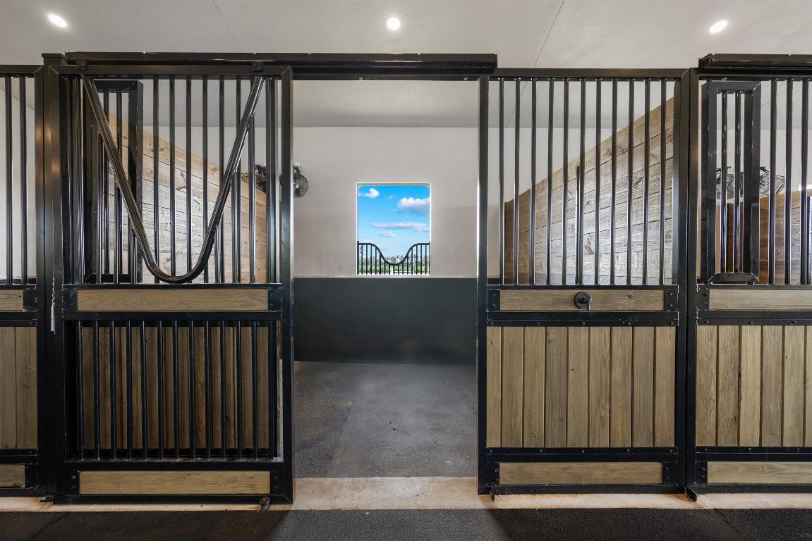 16175 Deer Path Lane Season