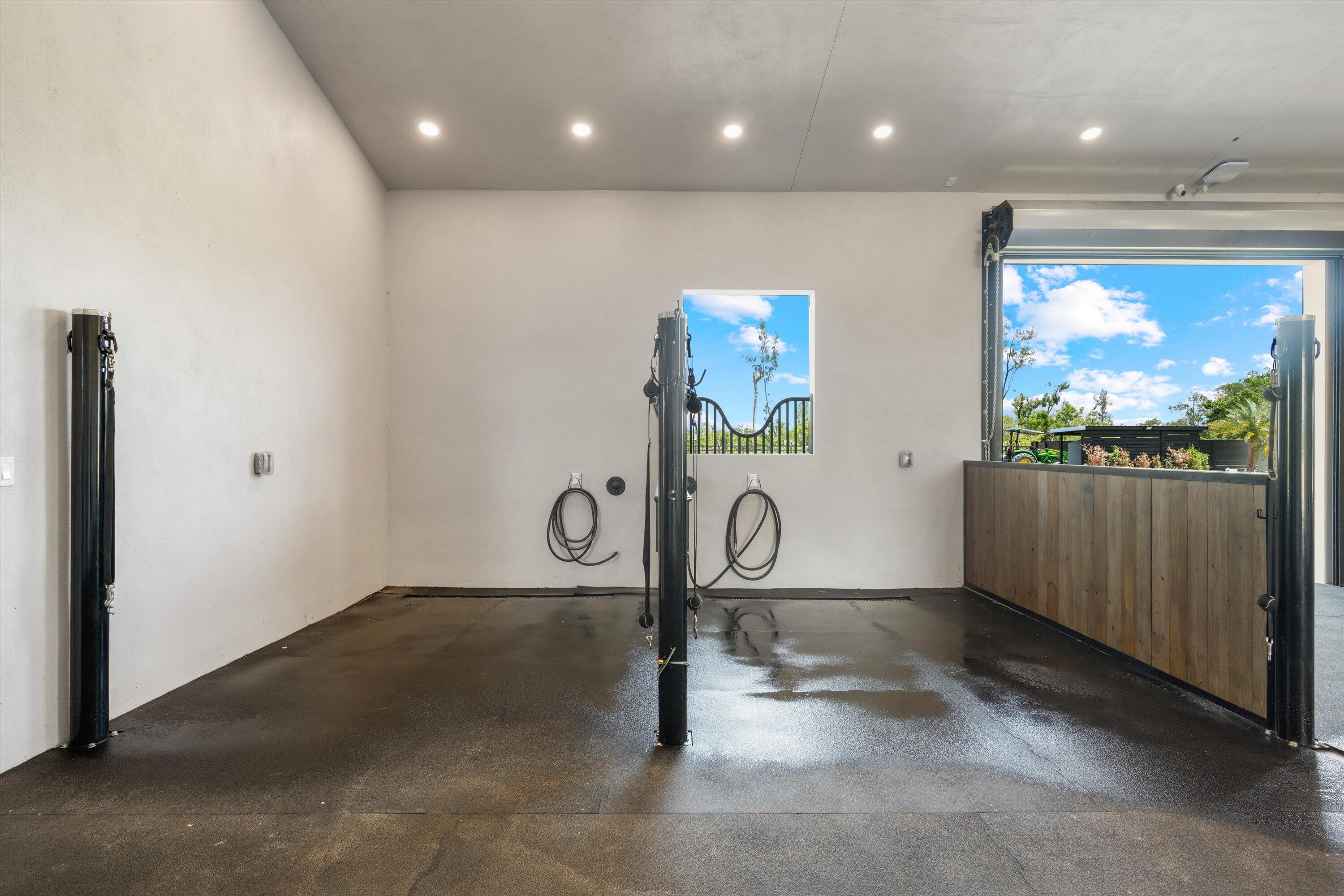 16175 Deer Path Lane Season