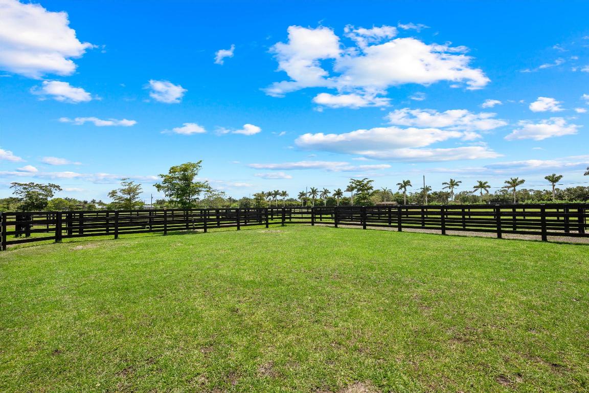 16175 Deer Path Lane Season