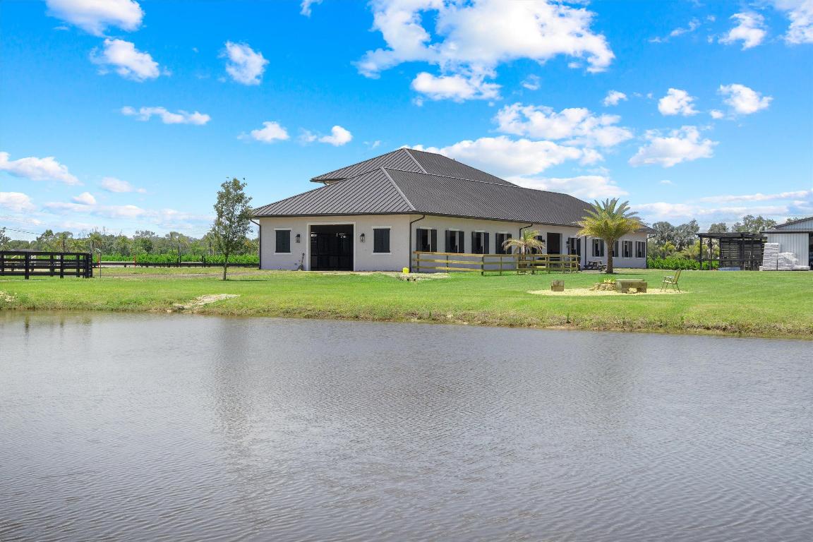 16175 Deer Path Lane Season