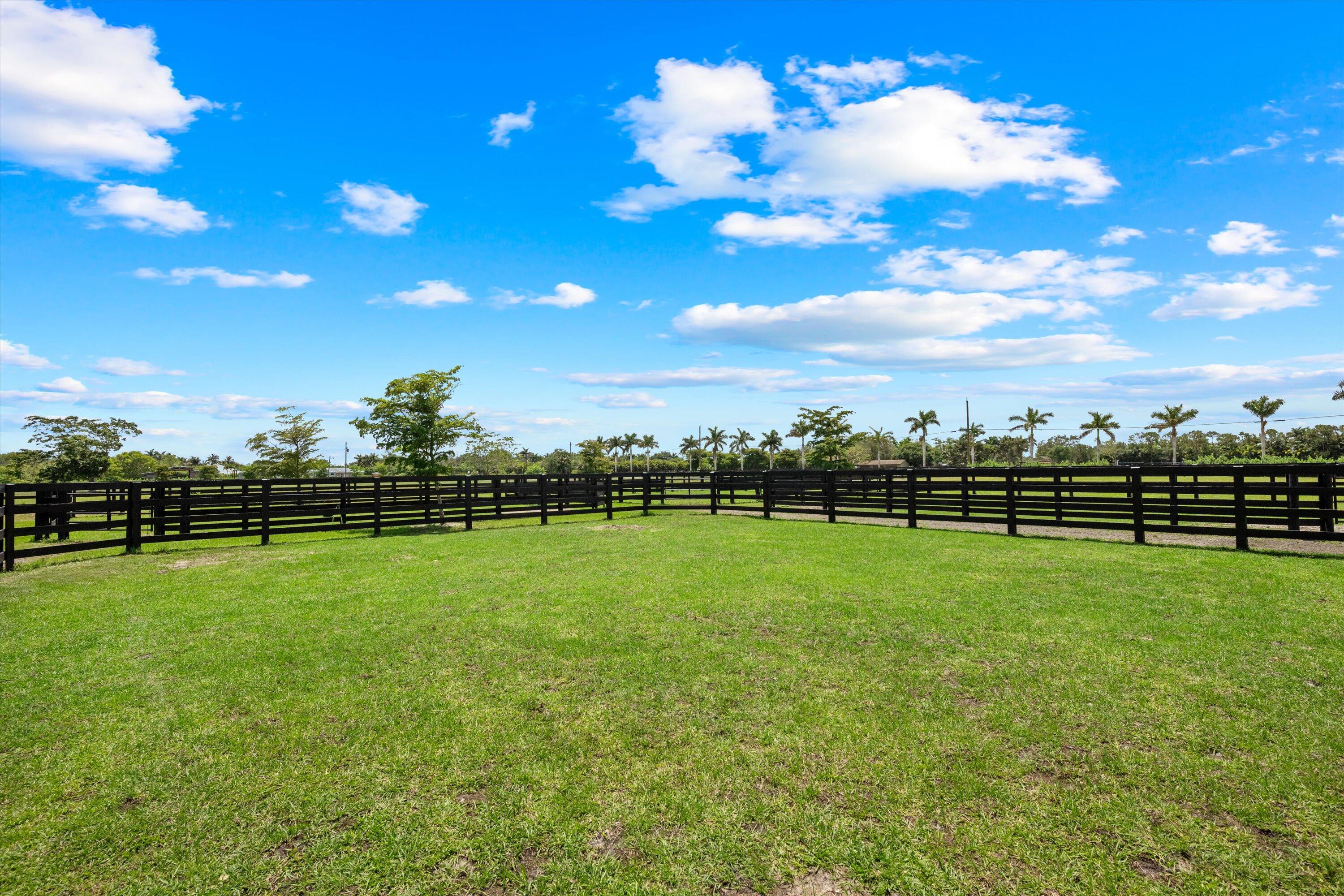 16175 Deer Path Lane Season