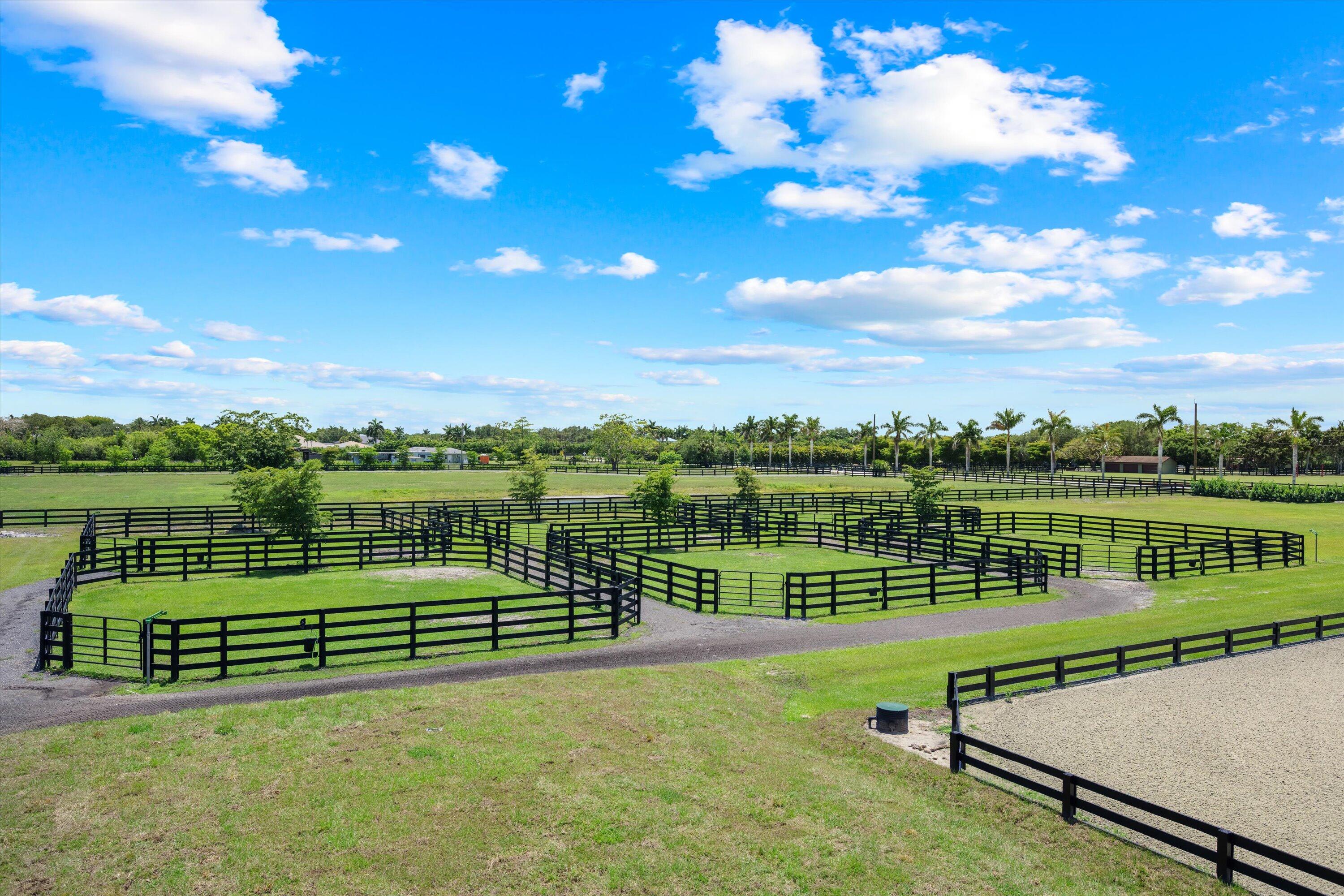 16175 Deer Path Lane Season