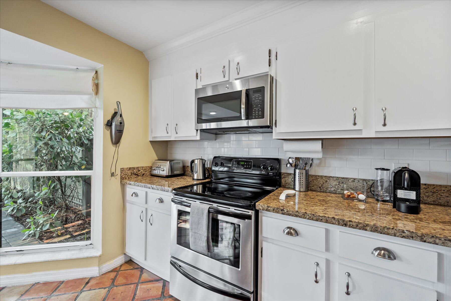 13399 Bedford Mews Court