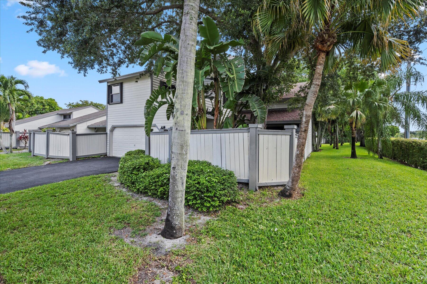 13399 Bedford Mews Court