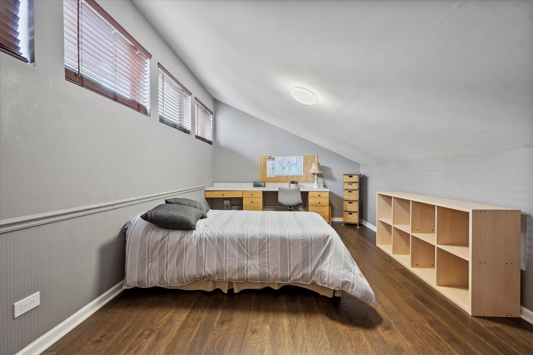 13399 Bedford Mews Court