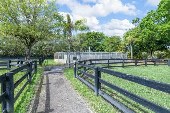 14471 Equestrian Way