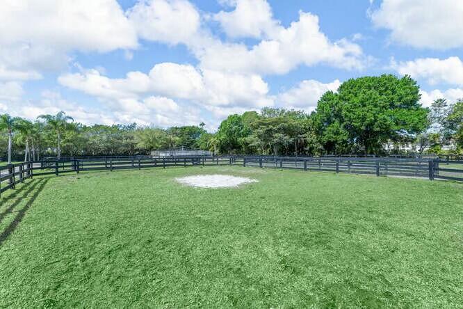 14471 Equestrian Way