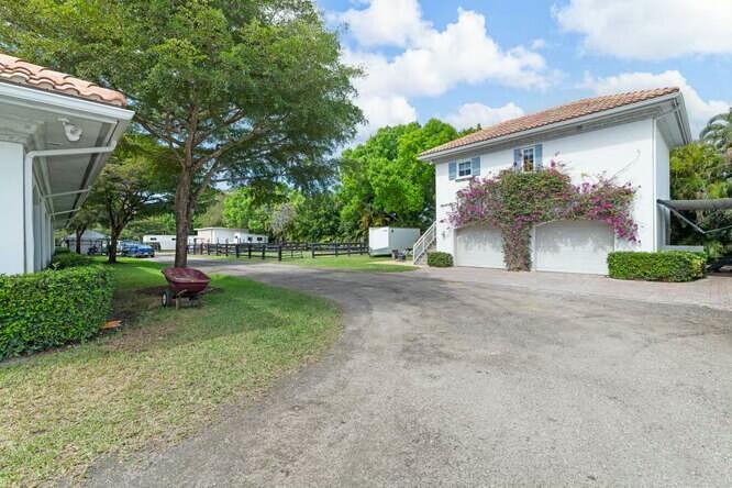 14471 Equestrian Way