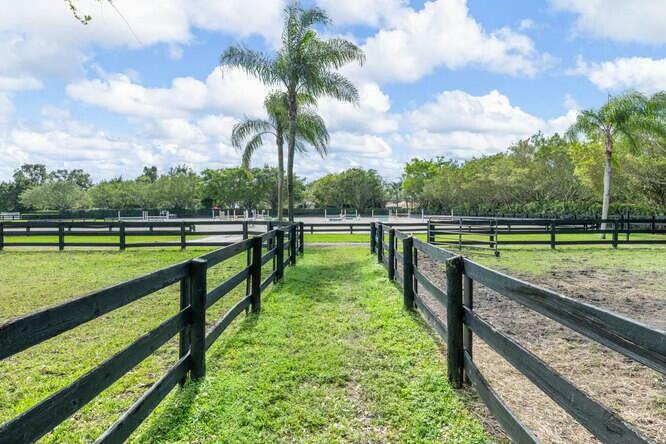 14471 Equestrian Way