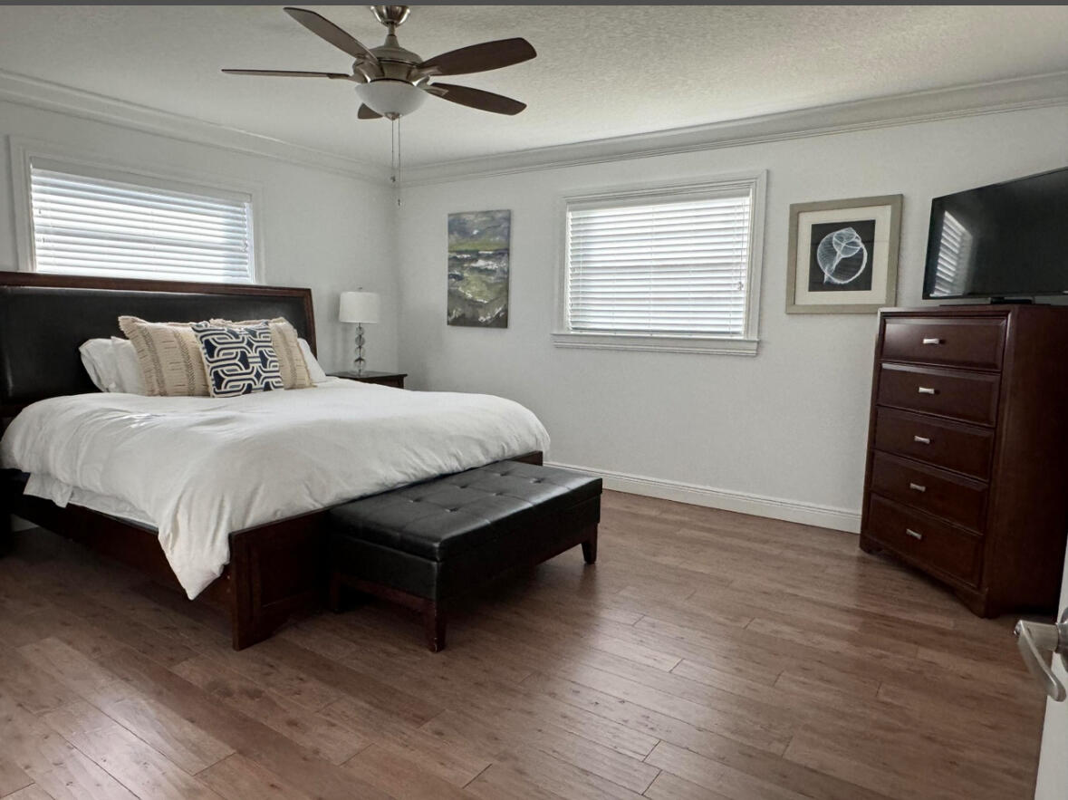 954 Marlin Circle