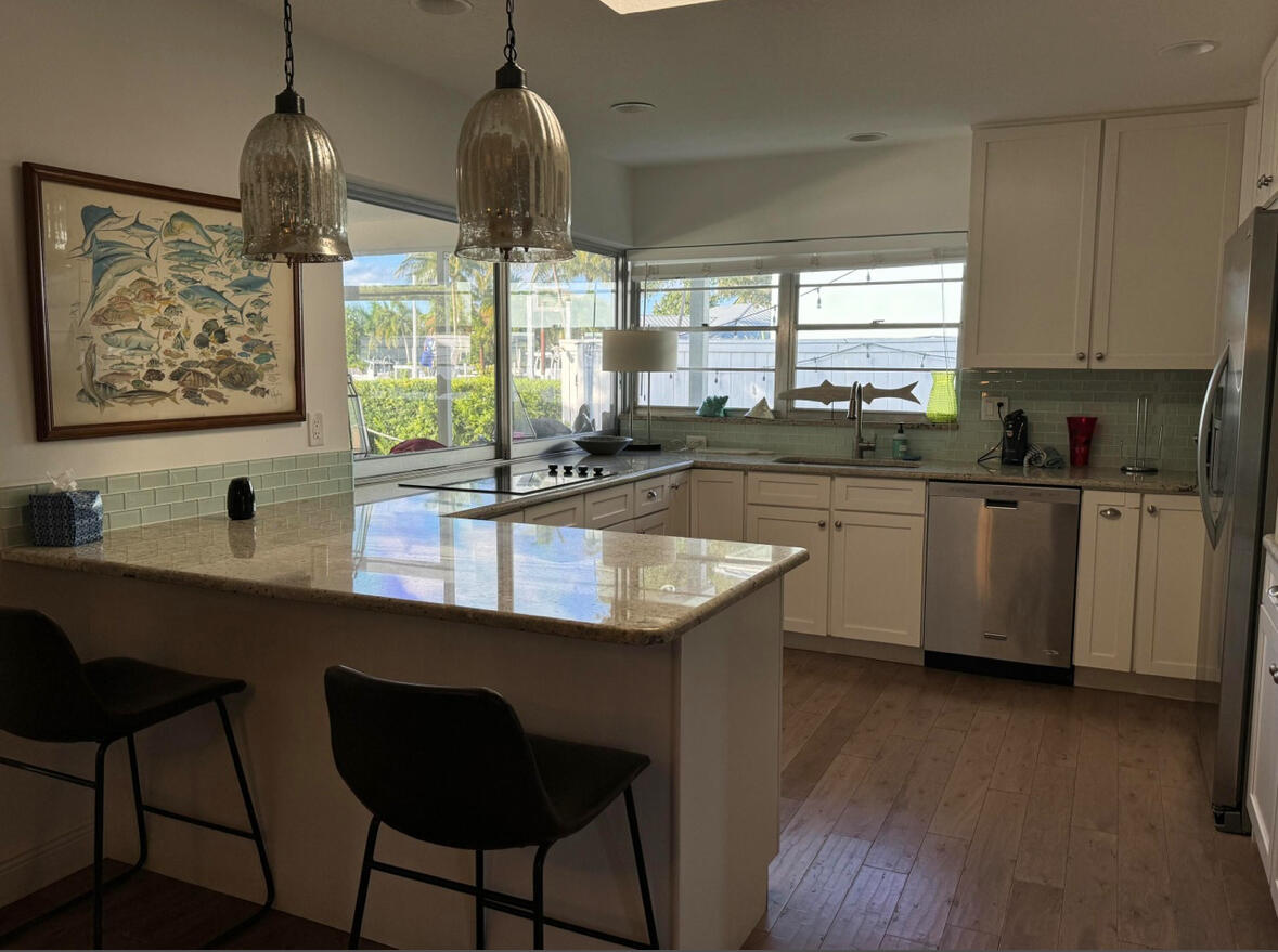 954 Marlin Circle