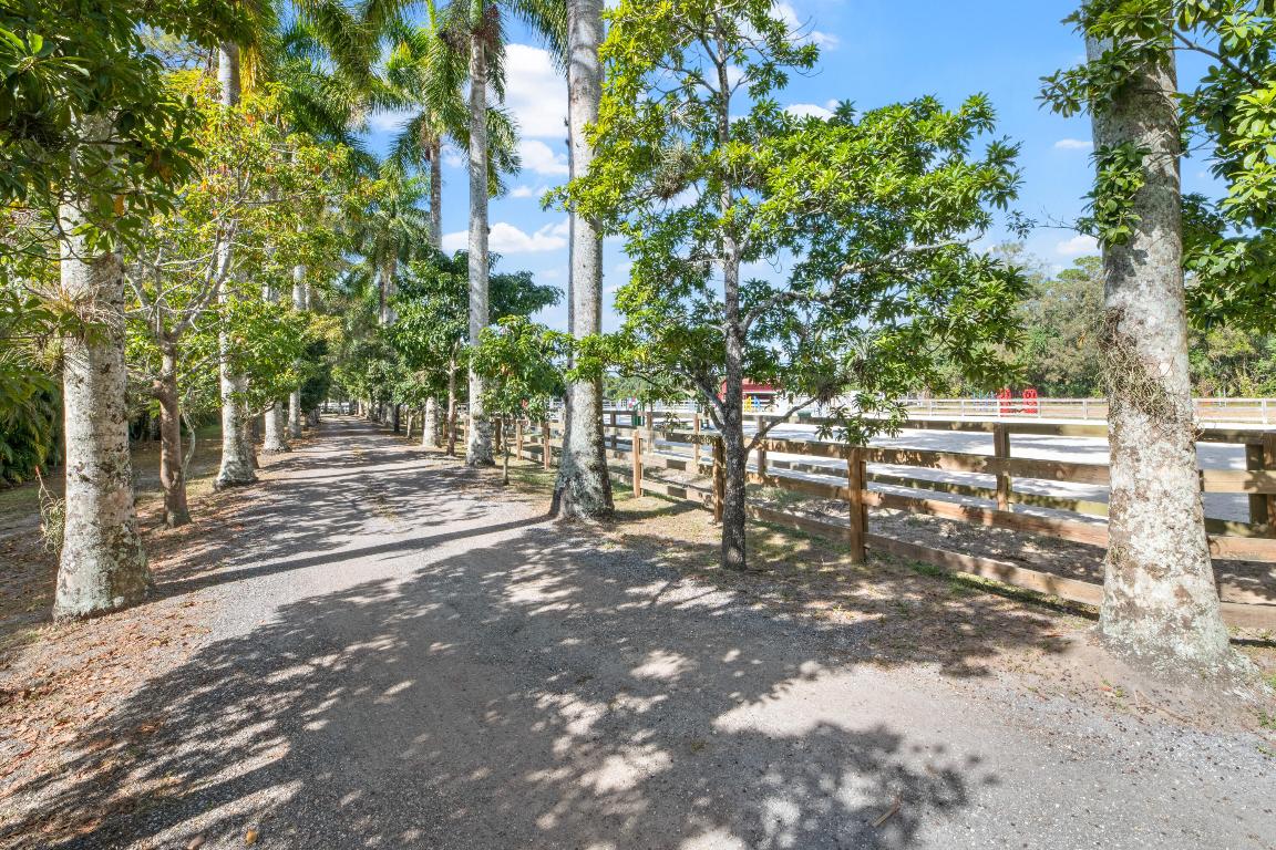 1068 D Road, Loxahatchee Groves