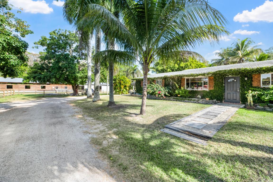 1068 D Road, Loxahatchee Groves