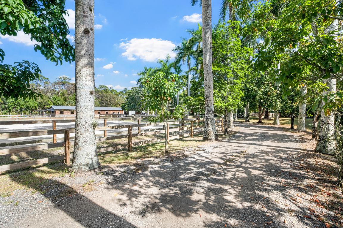 1068 D Road, Loxahatchee Groves