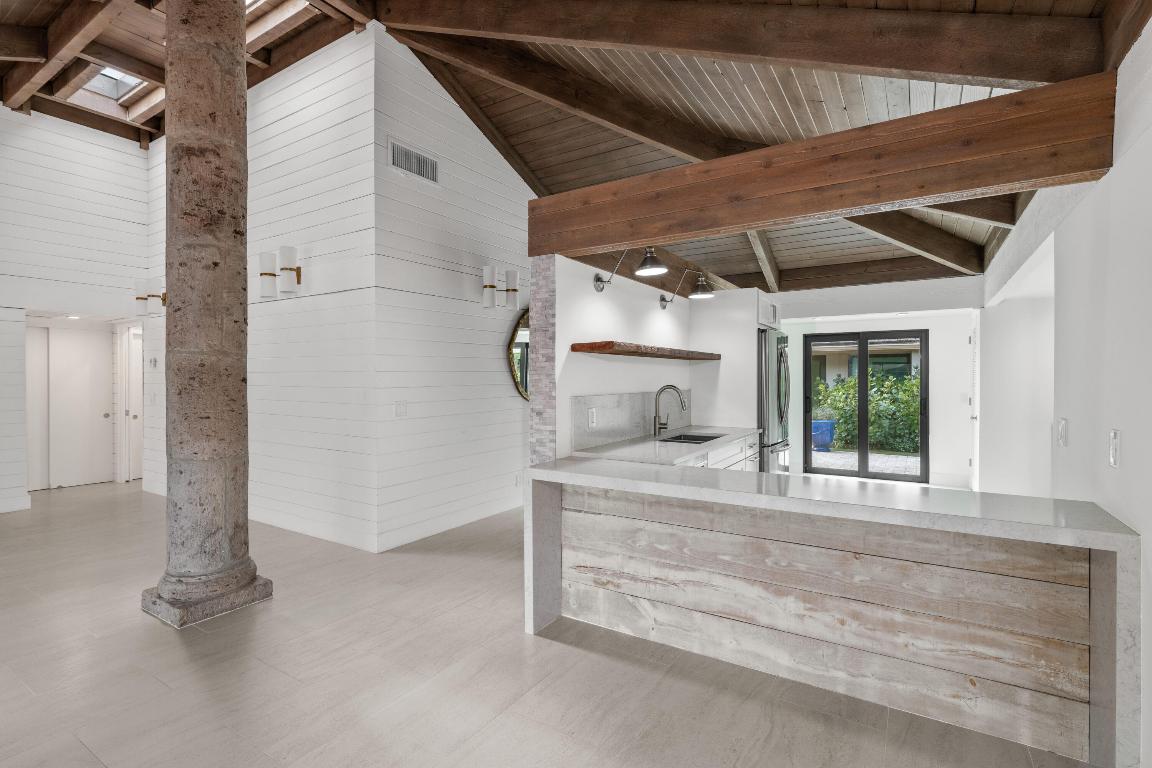 11683 Wimbledon Circle