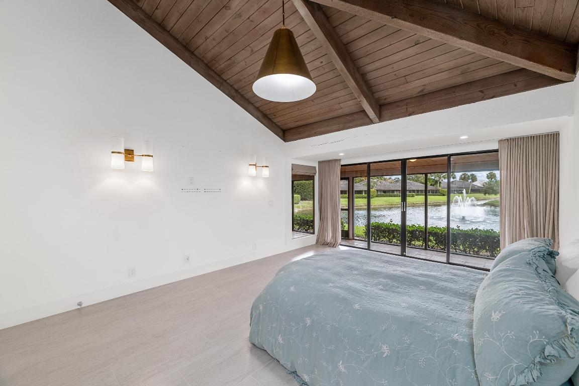 11683 Wimbledon Circle