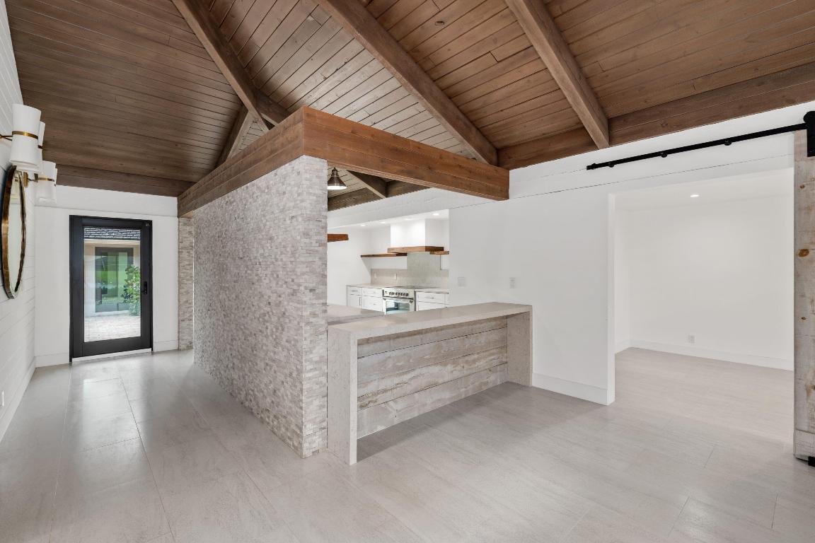 11683 Wimbledon Circle