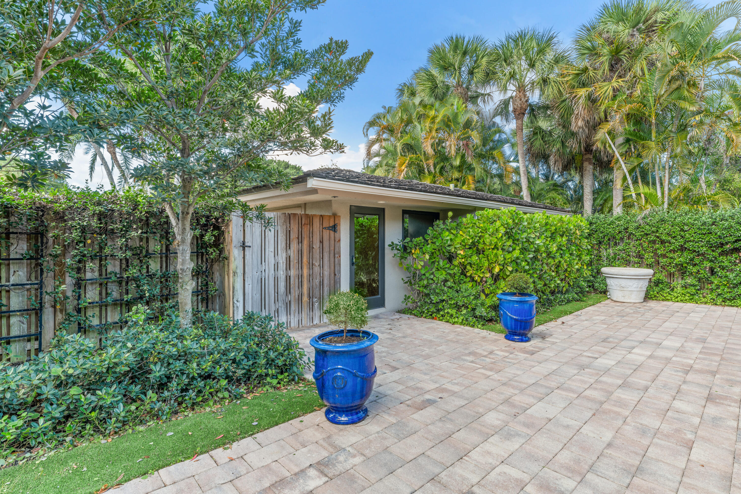 11683 Wimbledon Circle