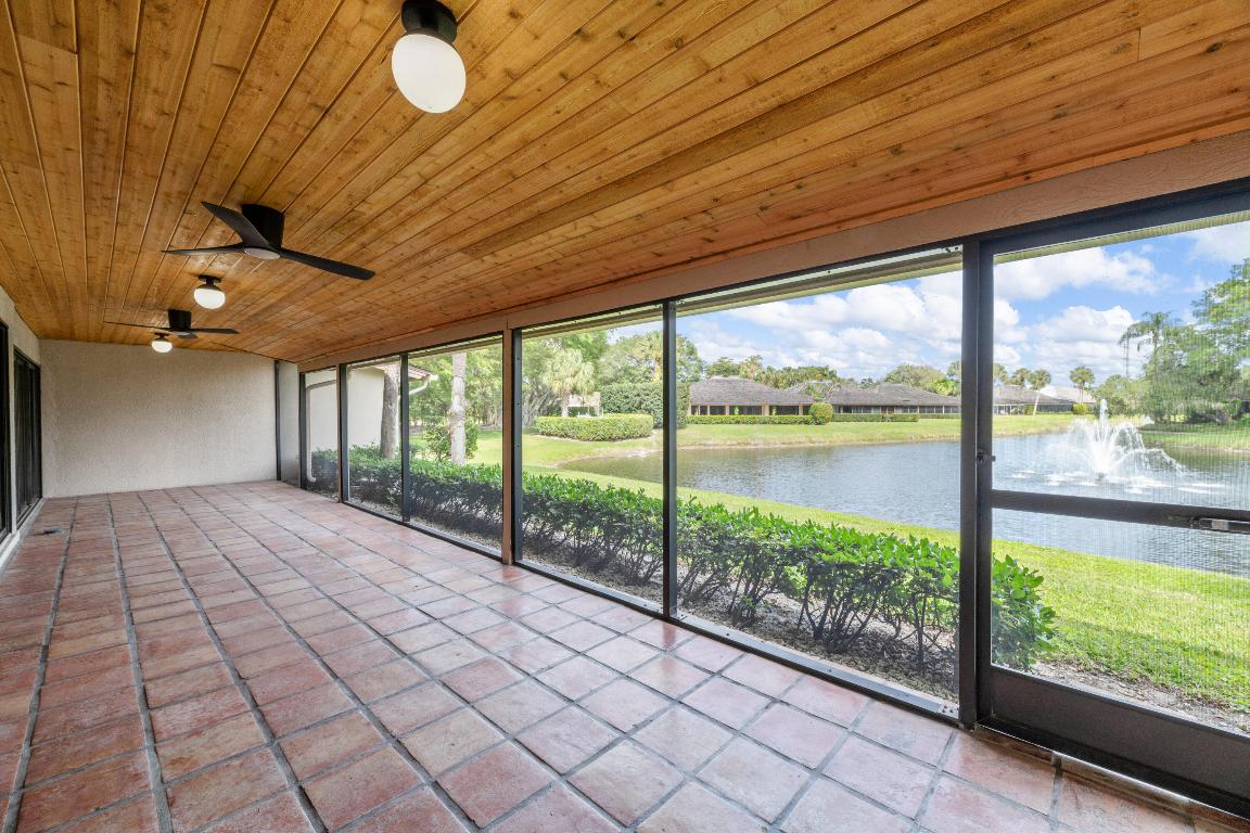 11683 Wimbledon Circle