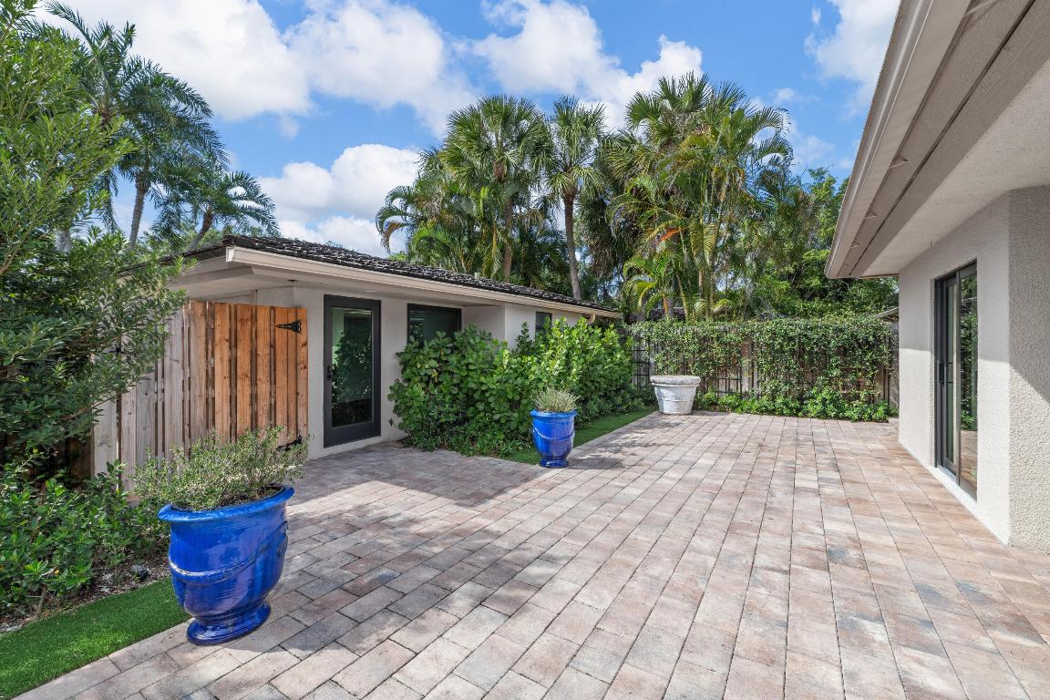 11683 Wimbledon Circle