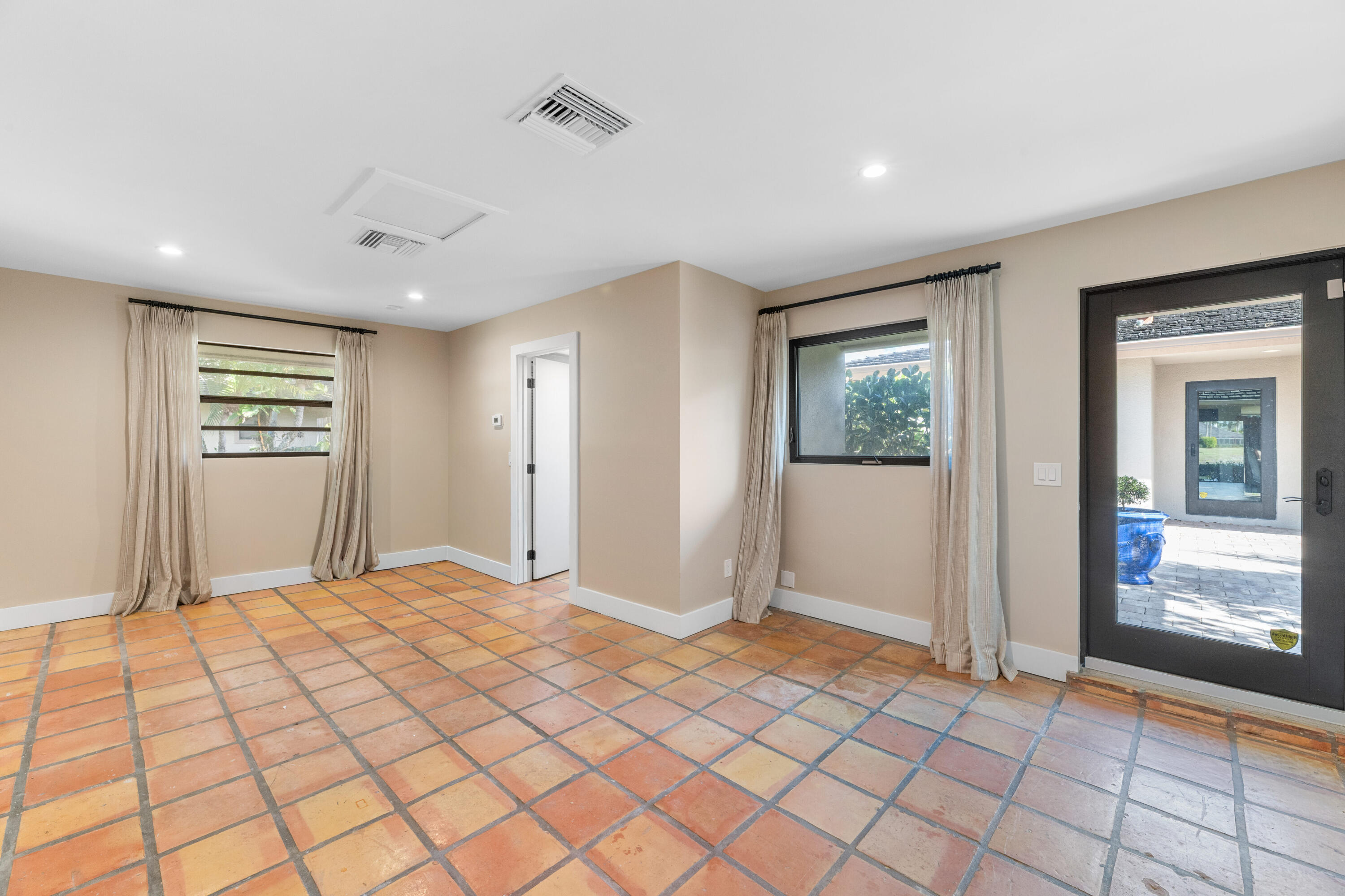 11683 Wimbledon Circle