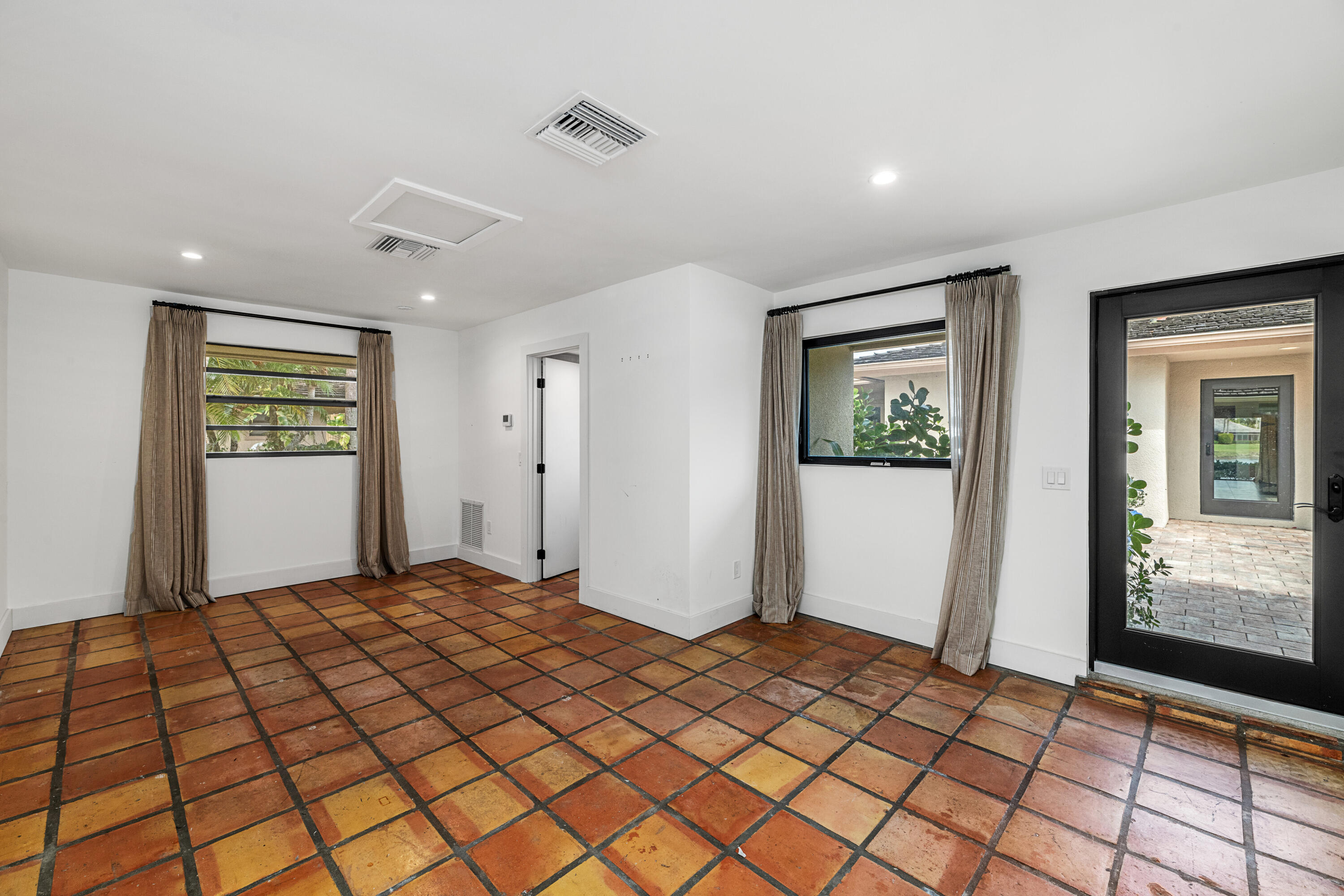 11683 Wimbledon Circle