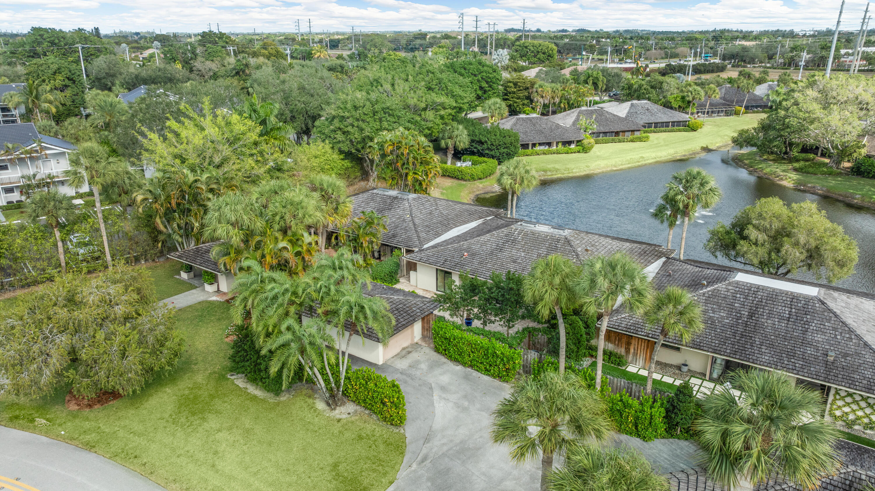 11683 Wimbledon Circle