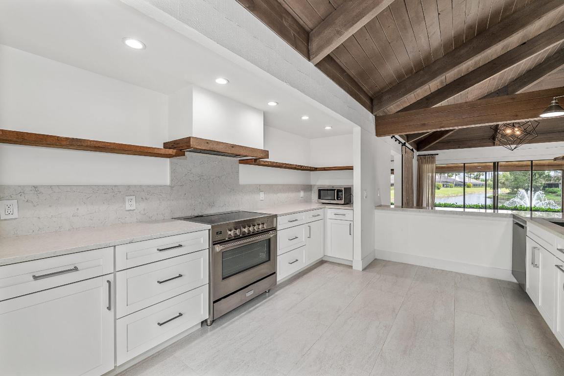 11683 Wimbledon Circle